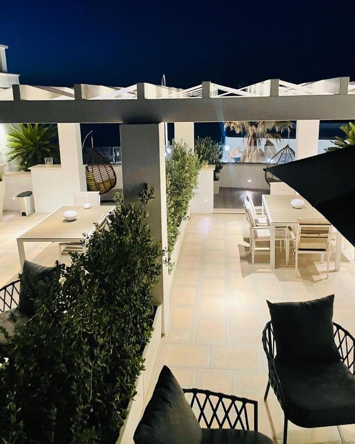 La Caletta Suite Torre Canne Exterior photo